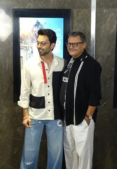 'आर्यभट्ट का जीरो' की स्क्रीनिंग में जुटे कई दिग्गज, एक्टर हिमांश कोहली ने कहा धन्यवाद
