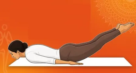 लोअर बैक दर्द से राहत दिला सकता है शलभासन, नियमित अभ्यास से मिलेंगे कई लाभ लोअर बैक दर्द से राहत दिला सकता है शलभासन, नियमित अभ्यास से मिलेंगे कई लाभ
