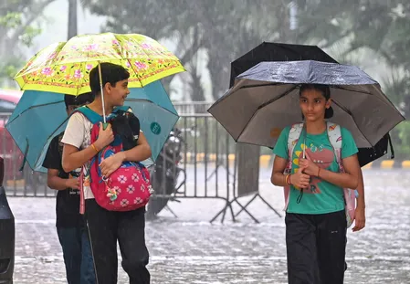 एनसीआर में अगले एक सप्ताह सुहावना रहेगा मौसम, हल्की बारिश और बादलों की आवाजाही से मिलेगी गर्मी से राहत