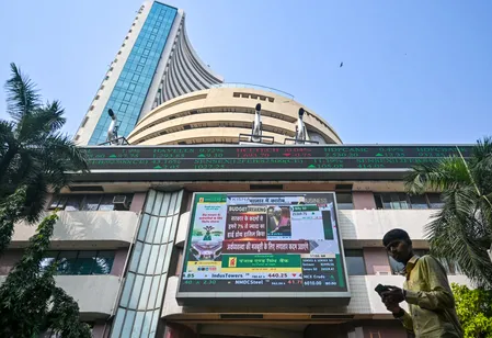 भारतीय शेयर बाजार लाल निशान में बंद; सेंसेक्स 78,000 के नीचे