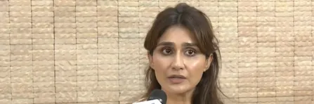 एफआईआर की खबर में गलत फोटो लगने पर फूटा अभिनेत्री अंतरा बनर्जी का गुस्सा, कानूनी कार्रवाई की दी चेतावनी