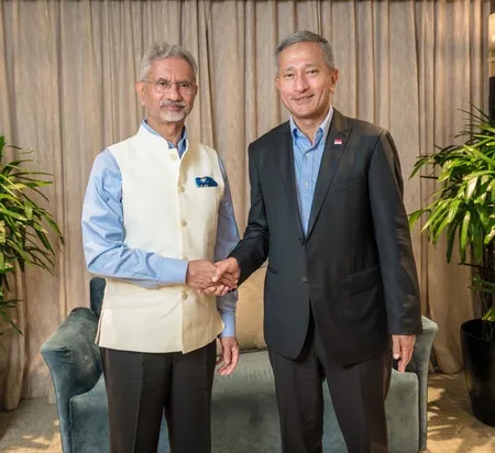 विदेश मंत्री एस जयशंकर ने सिंगापुर के समकक्ष बालाकृष्णन से की मुलाकात, रणनीतिक संबंधों को मजबूत करने पर हुई चर्चा