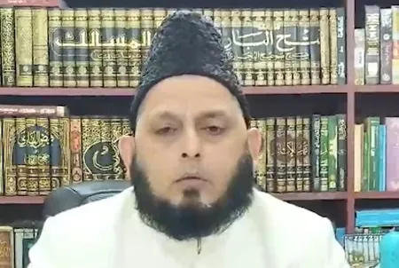 लखनऊ में ईद-ए-मिलाद-उन-नबी को लेकर एडवाइजरी जारी, मौलाना ने शांतिपूर्ण जुलूस निकालने की अपील की लखनऊ में ईद-ए-मिलाद-उन-नबी को लेकर एडवाइजरी जारी, मौलाना ने शांतिपूर्ण जुलूस निकालने की अपील की
