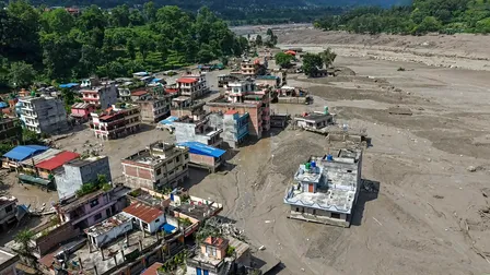 नेपाल बाढ़ में आठ दक्षिण कोरियाई लापता, 10 अन्य फंसे