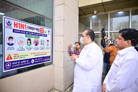दिल्ली के स्वास्थ्य मंत्री ने इंदिरा गांधी अस्पताल में एच1एन1 से निपटने की तैयारियों का जायजा लिया दिल्ली के स्वास्थ्य मंत्री ने इंदिरा गांधी अस्पताल में एच1एन1 से निपटने की तैयारियों का जायजा लिया