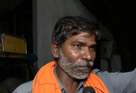 दिल्ली में सीएनजी 83.09 से बढ़कर 86.98 रुपये प्रति किलो, ऑटो चालक बोले- हर चीज महंगी, गरीब पर पड़ रहा असर दिल्ली में सीएनजी 83.09 से बढ़कर 86.98 रुपये प्रति किलो, ऑटो चालक बोले- हर चीज महंगी, गरीब पर पड़ रहा असर