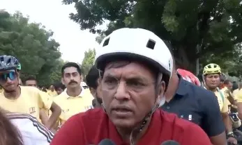 'फिट इंडिया संडे ऑन साइकिल': मांडविया और गंभीर ने युवाओं को दी खेल गतिविधियों में सक्रिय होने की सलाह