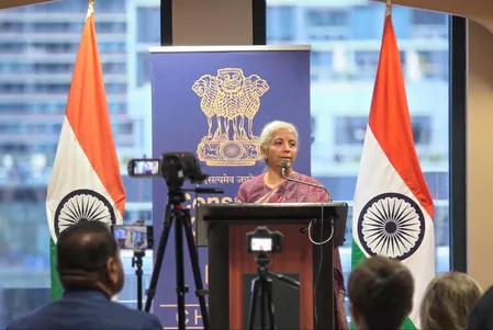 वित्त मंत्री सीतारमण ने अमेरिका में भारतीय समुदाय को किया संबोधित, कई सीईओ से की मुलाकात