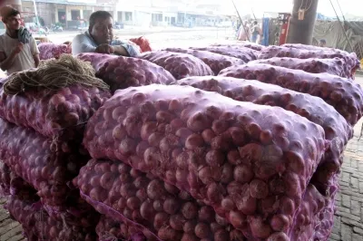 तमिलनाडु सरकार राशन की दुकानों से रियायती दरों पर प्याज बेचने की योजना बना रही