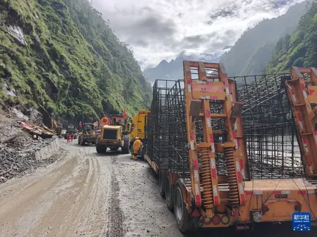 2,141 बचाव कर्मी शीत्सांग की चीलोंग काउंटी में राहत कार्यों में जुटे