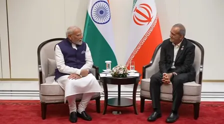 बिश्केक में ईरानी राष्ट्रपति पेजेश्कियन से मिले प्रधानमंत्री मोदी, पश्चिम एशिया के हालात पर की चर्चा