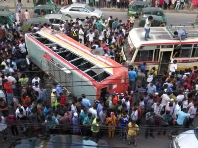 बांग्लादेश में जुलाई में सड़क हादसों में 416 लोगों की मौत, 629 घायल; बाइक से सबसे अधिक दुर्घटनाएं