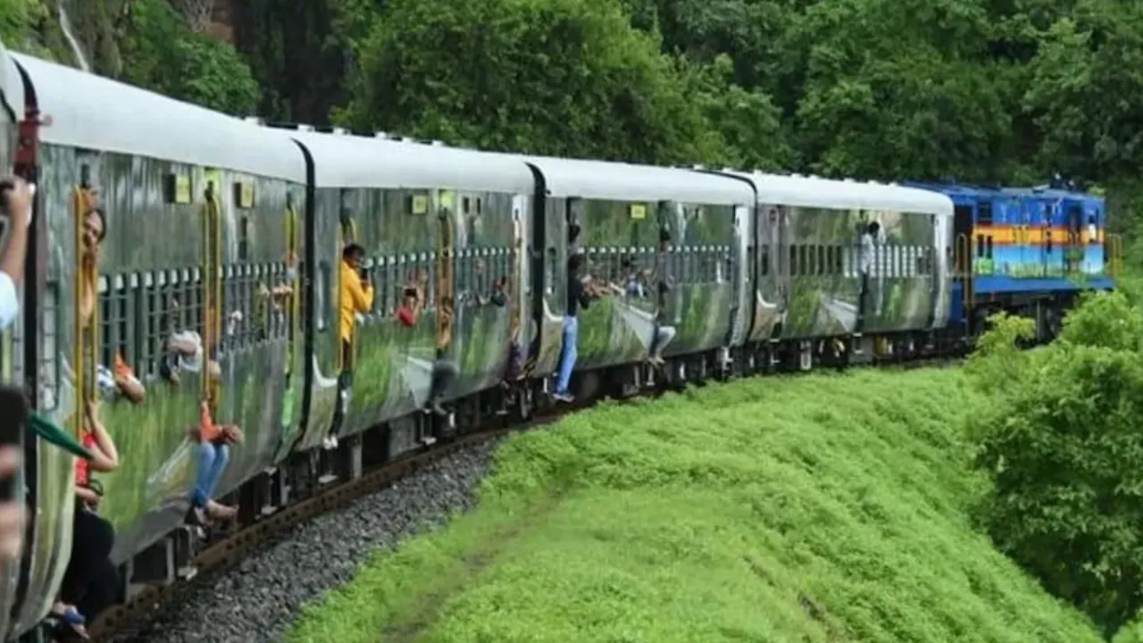 patalpaaniandmahuindoretrain