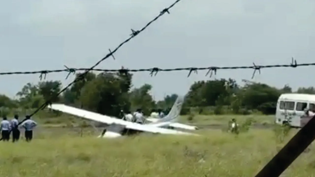Trainee Aircraft Crashes at Baramati Airport