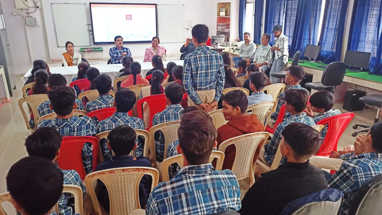 cmriseschoolstudentsmp