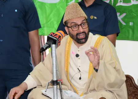 जम्मू-कश्मीर : स्कूलों के लिए पांच दिवसीय सप्ताह के समर्थन में मीरवाइज उमर फारूक