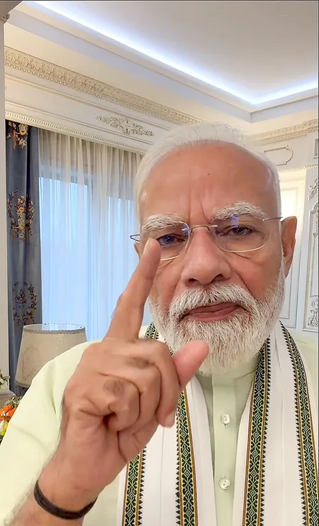 प्रधानमंत्री मोदी का शीर्ष सीईओ से आह्वान- 'सेमीकंडक्टर विकास के अगले चरण में शामिल हों वैश्विक कंपनियां'