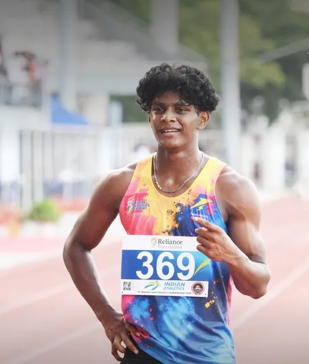 नेशनल यूथ एथलेटिक्स चैंपियनशिप: नील समराज ने 100 मीटर दौड़ में यूथ नेशनल और मीट रिकॉर्ड बनाया नेशनल यूथ एथलेटिक्स चैंपियनशिप: नील समराज ने 100 मीटर दौड़ में यूथ नेशनल और मीट रिकॉर्ड बनाया