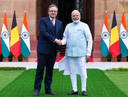 प्रधानमंत्री मोदी से मिले बेल्जियम के पीएम वेवर, हैदराबाद हाउस में अहम बैठक