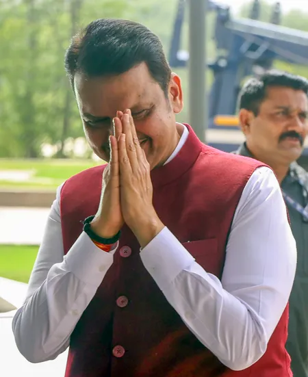 1.3 लाख करोड़ की फ्रेट कॉरिडोर परियोजना राष्ट्र को समर्पित, महाराष्ट्र को मिलेगा बड़ा फायदा