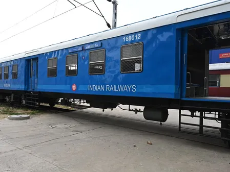 भारतीय रेलवे में माल ढुलाई अगस्त में 5.4 प्रतिशत बढ़ी, यात्री यातायात में भी मजबूत वृद्धि भारतीय रेलवे में माल ढुलाई अगस्त में 5.4 प्रतिशत बढ़ी, यात्री यातायात में भी मजबूत वृद्धि