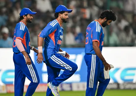 जापान के खिलाफ टी20 मैच में एशियन गेम्स किट नहीं, बीसीसीआई की आधिकारिक जर्सी पहनेगी टीम इंडिया: सूत्र