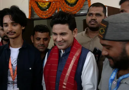 'वंदे मातरम्' विवाद पर भड़के मनोज मुंतशिर, बोले- ऐसी हरकतों से बाज आएं प्रतिपक्ष के नेता