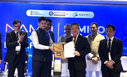 भारत ने जापानी लॉजिस्टिक्स दिग्गज एनएक्स ग्रुप के साथ किया समझौता, सेमीकंडक्टर मिशन को मिलेगा बढ़ावा भारत ने जापानी लॉजिस्टिक्स दिग्गज एनएक्स ग्रुप के साथ किया समझौता, सेमीकंडक्टर मिशन को मिलेगा बढ़ावा