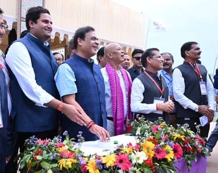 असम के मुख्यमंत्री ने धुबरी में अदाणी पावर के 48,000 करोड़ रुपए के थर्मल प्लांट की रखी आधारशिला