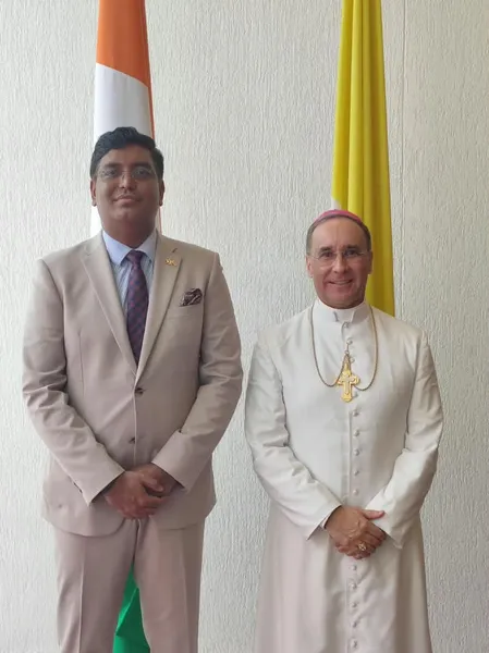 भारत और कोटे डी आइवर ने बातचीत और सहयोग को बढ़ावा देने में राजनयिकों की भूमिका पर की चर्चा