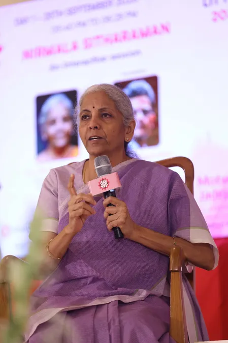 तकनीक और नवाचार के दम पर भारत 10 प्रतिशत से अधिक की वृद्धि दर हासिल कर सकता है: वित्त मंत्री निर्मला सीतारमण