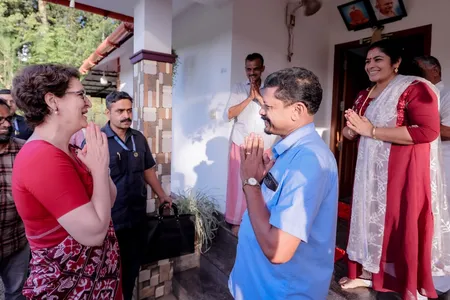 एशियन गेम्स: सिल्वर मेडलिस्ट विदरसा के घर पहुंचीं प्रियंका गांधी, परिवार को बधाई दी