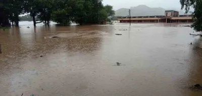 तेलंगाना : भारी बारिश के बाद भद्राचलम में गोदावरी नदी का जलस्तर बढ़ा
