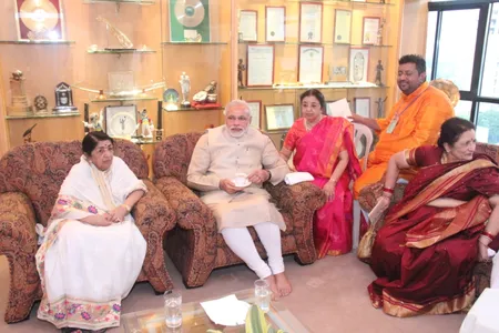 पीएम मोदी के लिए लिखे लता मंगेशकर के उस खत की कहानी, जिसमें भेजी थी मंगल-मूर्ति