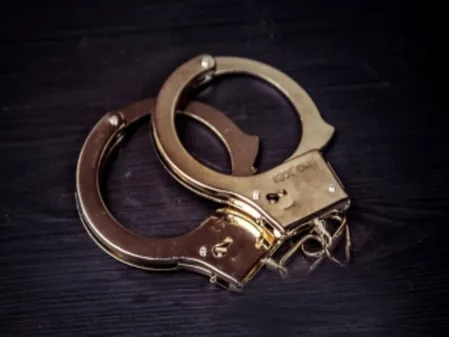 बांग्लादेश पुलिस ने ढाका में बम बनाने का सामान जब्त किया, एक व्यक्ति गिरफ्तार