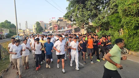 राजस्थान: करौली में पुलिस और आमजन ने लगाई फिटनेस की दौड़, खिलाड़ी भी हुए शामिल