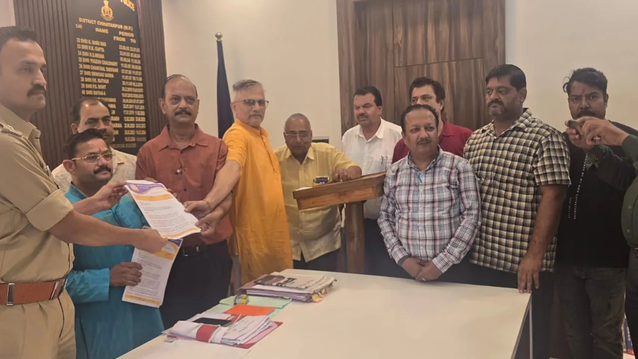 जैन समाज व कैट ने एसपी को ज्ञापन सौंपकर सख्त कार्रवाई की मांग की