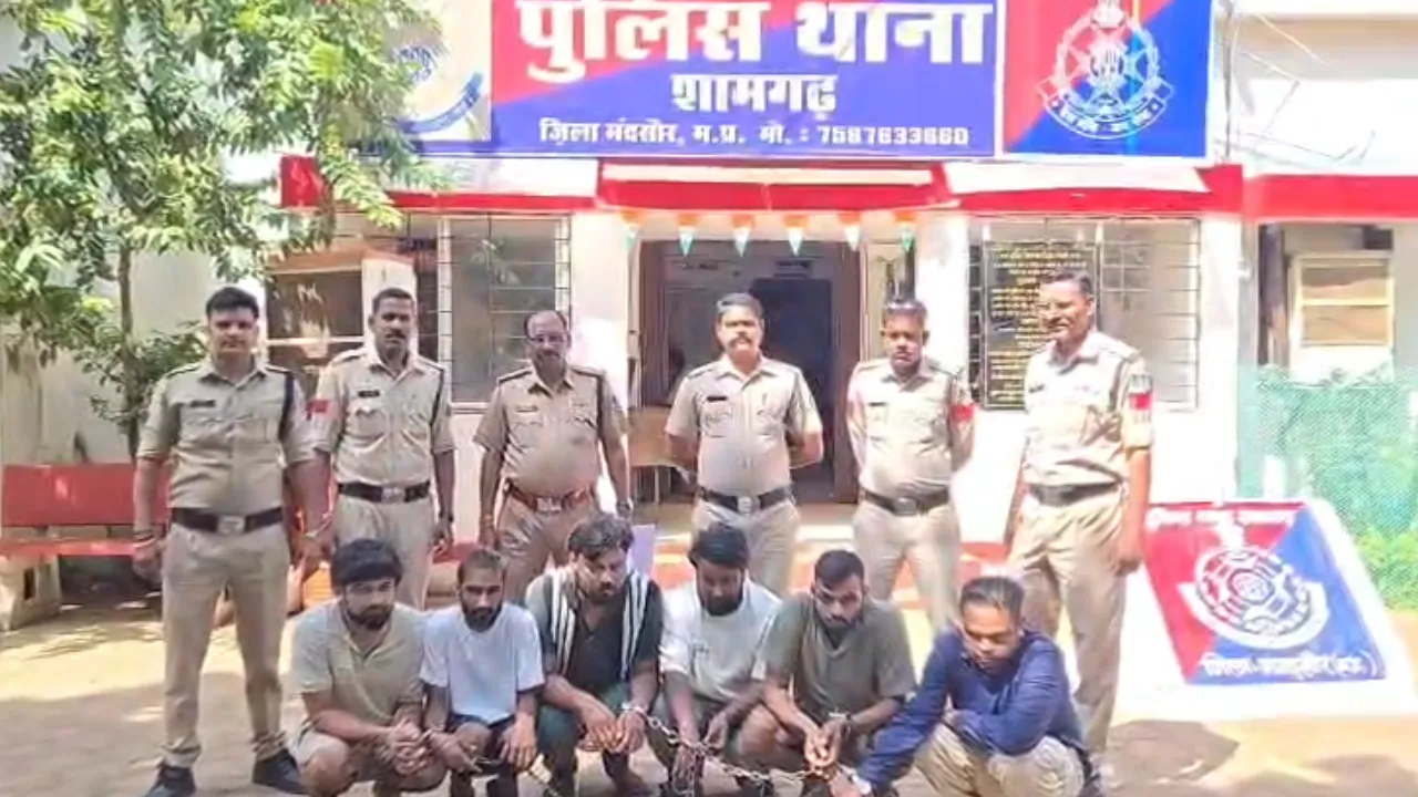 मैट्रिमोनियल साइट पर NRI बनकर करते थे ठगी, 6 आरोपी गिरफ्तार; 100 से ज्यादा वारदातों में 11 करोड़ की ठगी का खुलासा