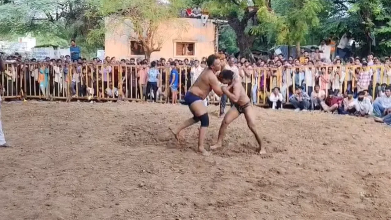 nowgaonmeinhuidangalorrese