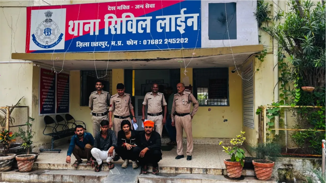 पुराना पन्ना नाका पर मारपीट करने वाले 5 आरोपी गिरफ्तार, कार और मिर्च स्प्रे जब्त