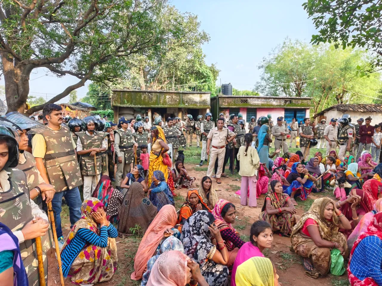 नेतृत्वकर्ता दिव्या अहिरवार और हिसाबी राजपूत को जेल भेजा, पुलिस ने अमित भटनागर को फरार बताया