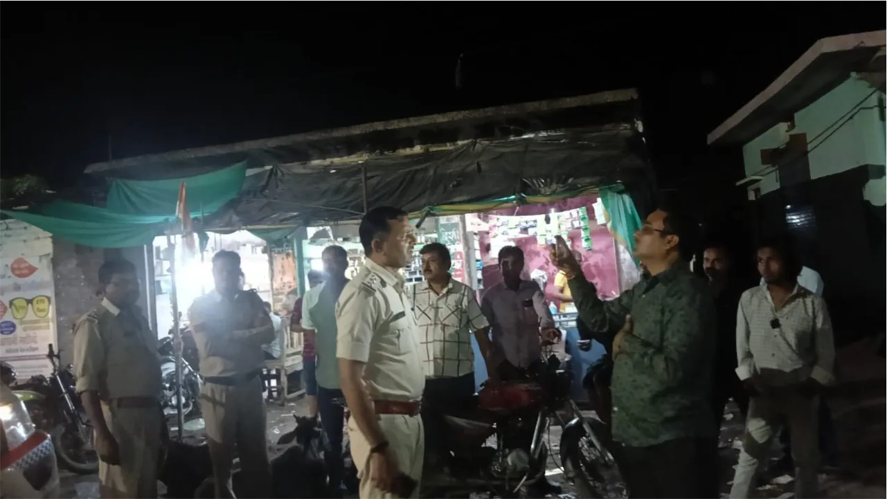 बस स्टैंड परिसर में पुलिस की दबिश, नशेबाजों को सख्त चेतावनी; अतिक्रमण और जाम पर भी कसा शिकंजा