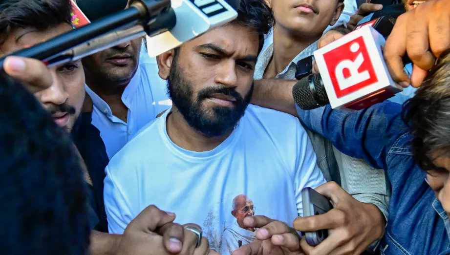 CJP की लीगल टीम मंदिर मार्ग थाने पहुंची; सुबह रिहा हुईं AISA अध्यक्ष नेहा बोरा