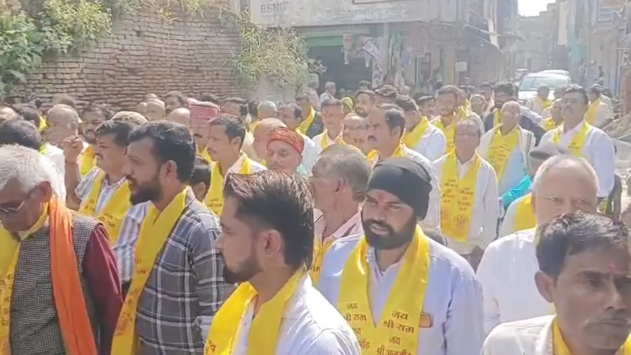 धूमधाम से मनाई गई महाराजा अजमीढ़ देव जी की जयंती, भव्य शोभायात्रा में उमड़ा स्वर्णकार समाज
