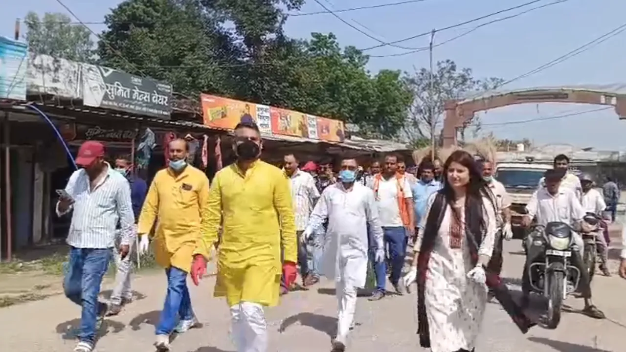 गांधी जयंती पर रामपुर बघेलान में चला स्वच्छता अभियान