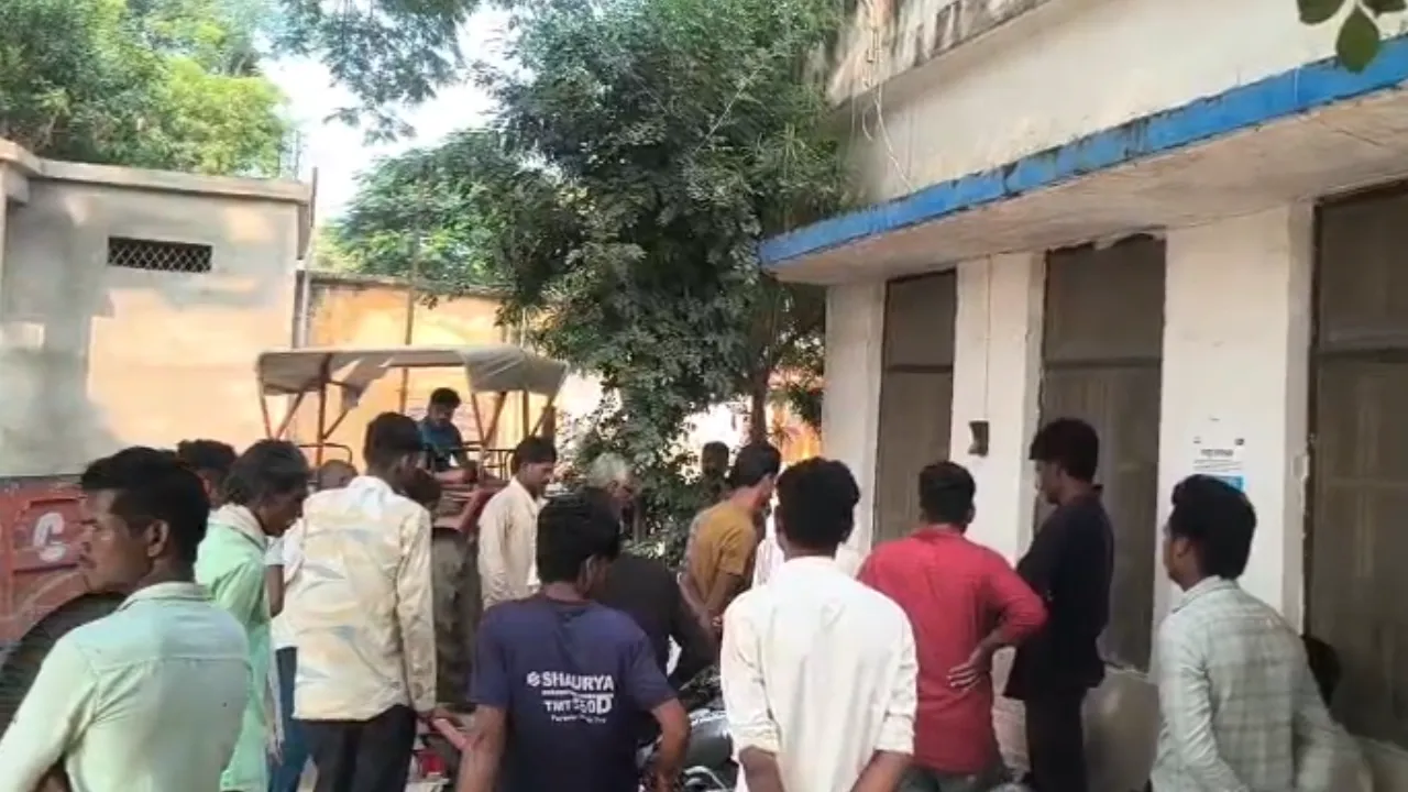 पति के विवाद से तंग आकर मां ने तीन बच्चों संग कुएं में मारी छलांग, दो मासूमों समेत तीन की मौत