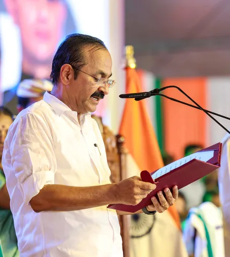 केरल में एसएमए दवा विवाद : मुख्यमंत्री सतीशन ने कहा, 'गरीब बच्चों को सस्ती दवा उपलब्ध कराना जिम्मेदारी'