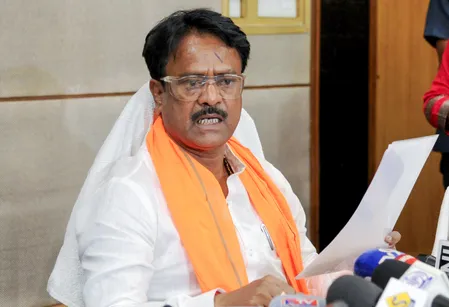 बंगाल के मंत्री अशोक कीर्तनिया समेत कई नेताओं ने एनकाउंटर पर कहा-'कानून से ऊपर कोई नहीं'