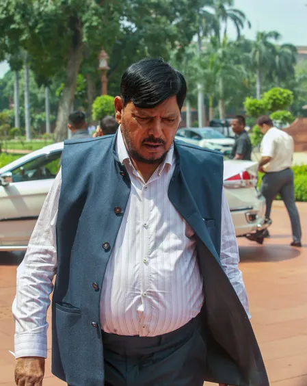 वोट चोरी आरोप बेबुनियाद, आंदोलन करके सरकार नहीं बदली जा सकती: केंद्रीय मंत्री आठवले