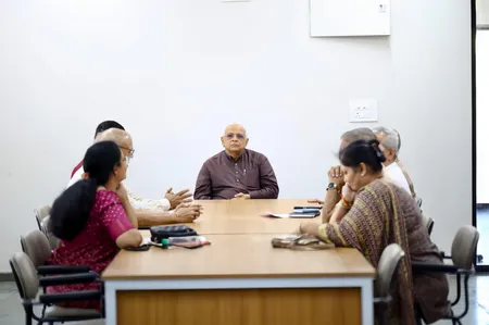 अहमदाबाद में पंडित दीनदयाल उपाध्याय पुस्तकालय पहुंचे सीएम भूपेंद्र पटेल, छात्रों की सुविधाओं का लिया जायजा